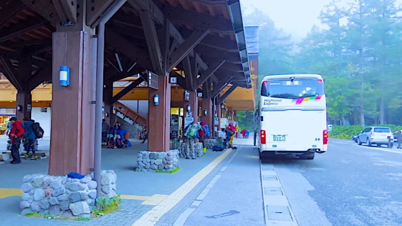 上高地バスターミナルに到着。